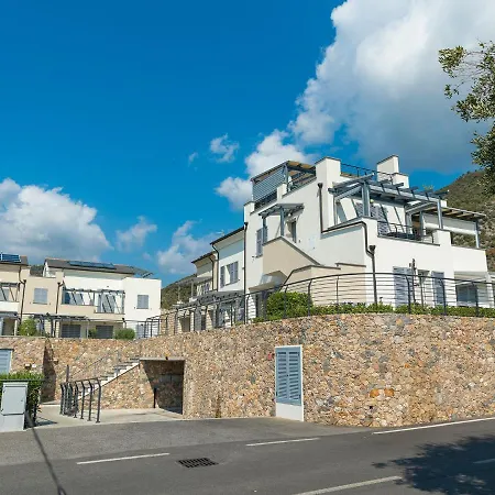דירה Perla Pellegrina With Seaview Pool And Amazing Garden